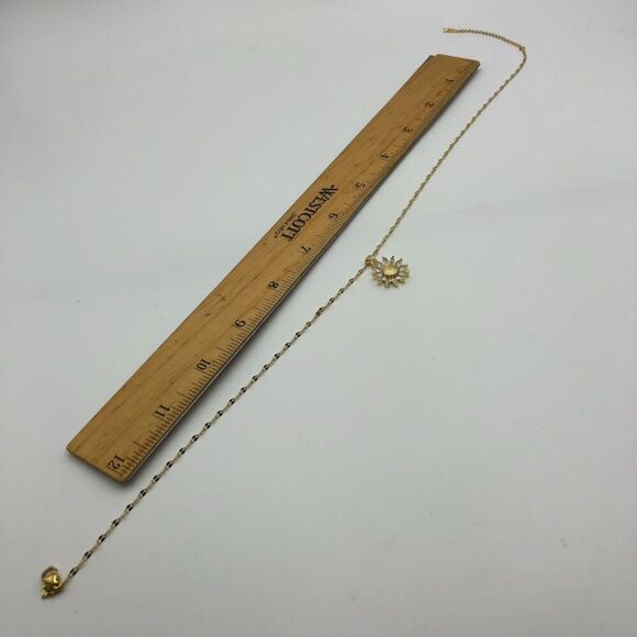 18K Gold Plated Stainless Steel "Flower" Necklace Waterproof Hypoallerge… - Picture 10 of 11